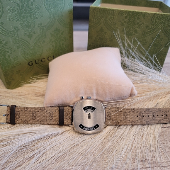 Gucci Watch - Picture 6 of 11